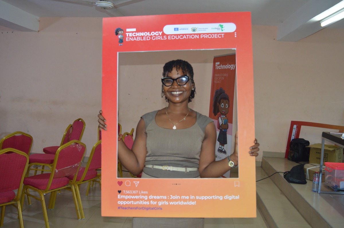 Girls can break barriers with the skills they acquire in technology,therefore let us empower girls with digital skills. #TeachersForDigitalGirls 
<a href="/UnescoGhana/">UNESCO Ghana</a>