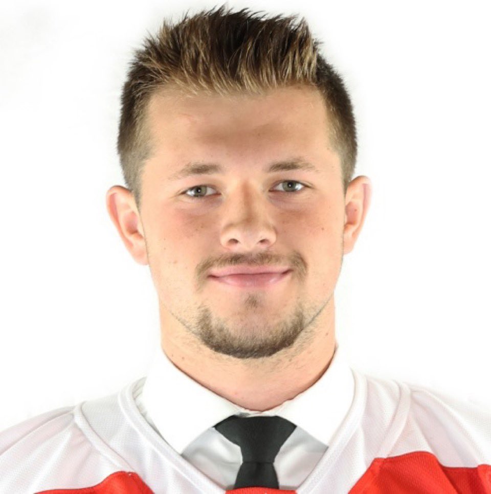 BCHLGrizzlies's tweet photo. We are heartbroken to hear of the passing of Dayton Clarke.

He was a tremendous hockey player and young man.

Our condolences to Sylvia,  Wayne, and Jordyn as well as all of Dayton’s teammates and friends.

A young life was taken much too soon. 🙏 

Rest in peace Dayton! https://t.co/lqN6dfe1Uv