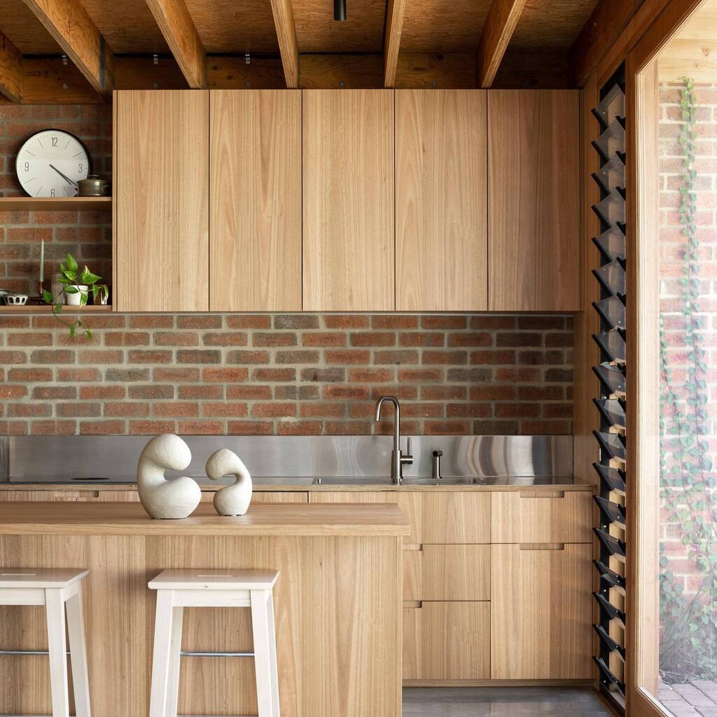 I am pleased to be one of the mentors you can apply to engage with if you join @imagemakersassociation as a Student or Assistant/Emerging Member before 30th June 2023.
-
Like the other mentors <a href="/dionrobeson/">Dion Robeson</a> @msphoto.au <a href="/nicoleengland/">skgrl</a> <a href="/sharyncairns/">Sharyn Cairns</a> and <a href="/to/">TO</a>… instagr.am/p/CsPx36Ovg4b/