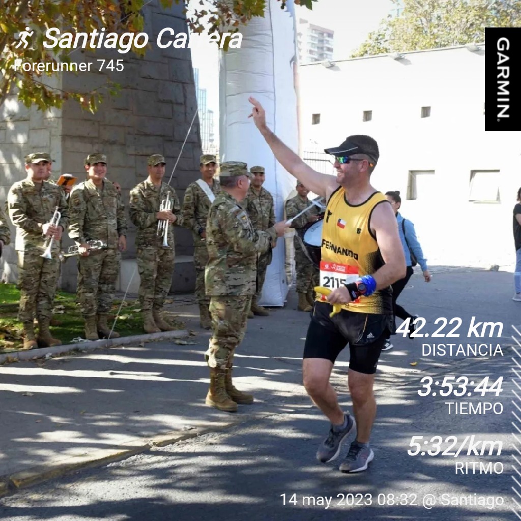 Feliz pasando frente a mi querida Escuela Militar en mi 12a Maratón.
#GMDS2023 #MaratondeSantiago
❤️💂🏃🏻‍♂️💪🏻❤️
#garmin #beatyesterday