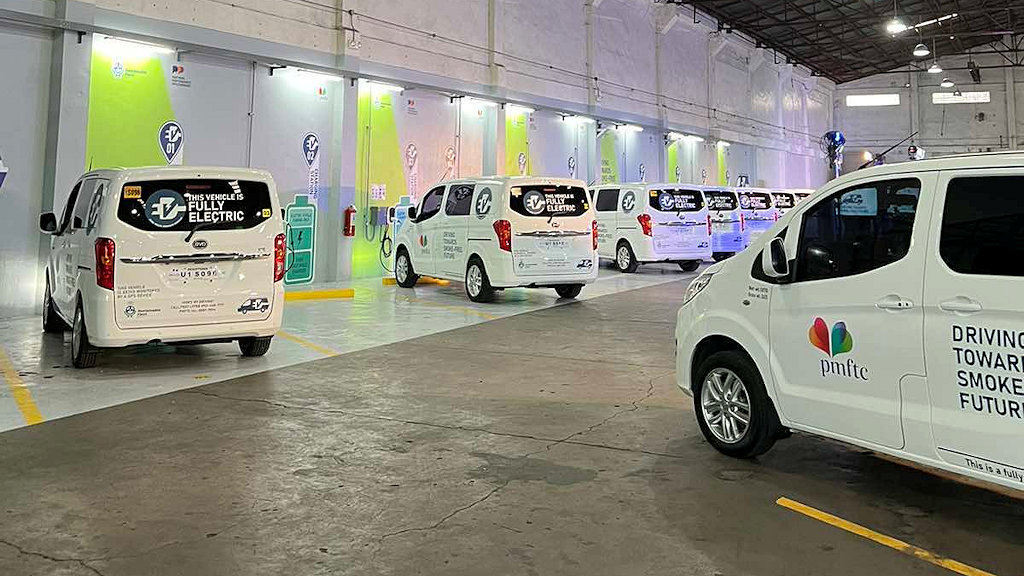 carguideph's tweet image. A bit ironic as cigarette maker PMFTC goes all-electric in a bid to tackle air pollution, health. #PMFTC #EV #BYDT3 #Sustainability #CarGuidePH 
carguide.ph/2023/05/cigare…