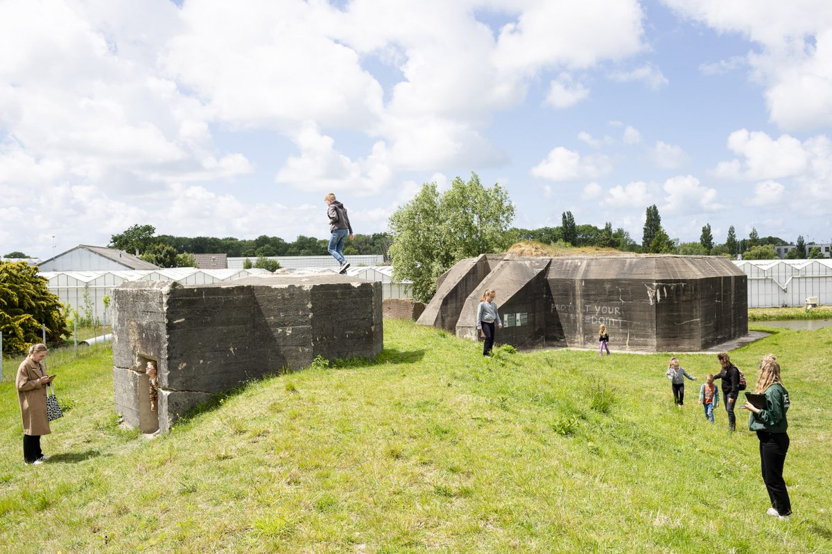 WaltervanTeeffe's tweet photo. Bunkerdag 2023 op 3 juni https://t.co/flEYXD1QXP #bunkerdag @AtlantikwallZH @GeschiedenisZH @HistoriciNL @JongeHistorici @TracesOfWarNL @Nooit1Verhaal #BunkerMuseumIJm #bunkermuseum @AtlantikwallZH #atlantikwall @AWTexel @vandaaginwo2 @LDEHeritage @HeritageTribune @ifthenisnow https://t.co/pB5KhjDw7S