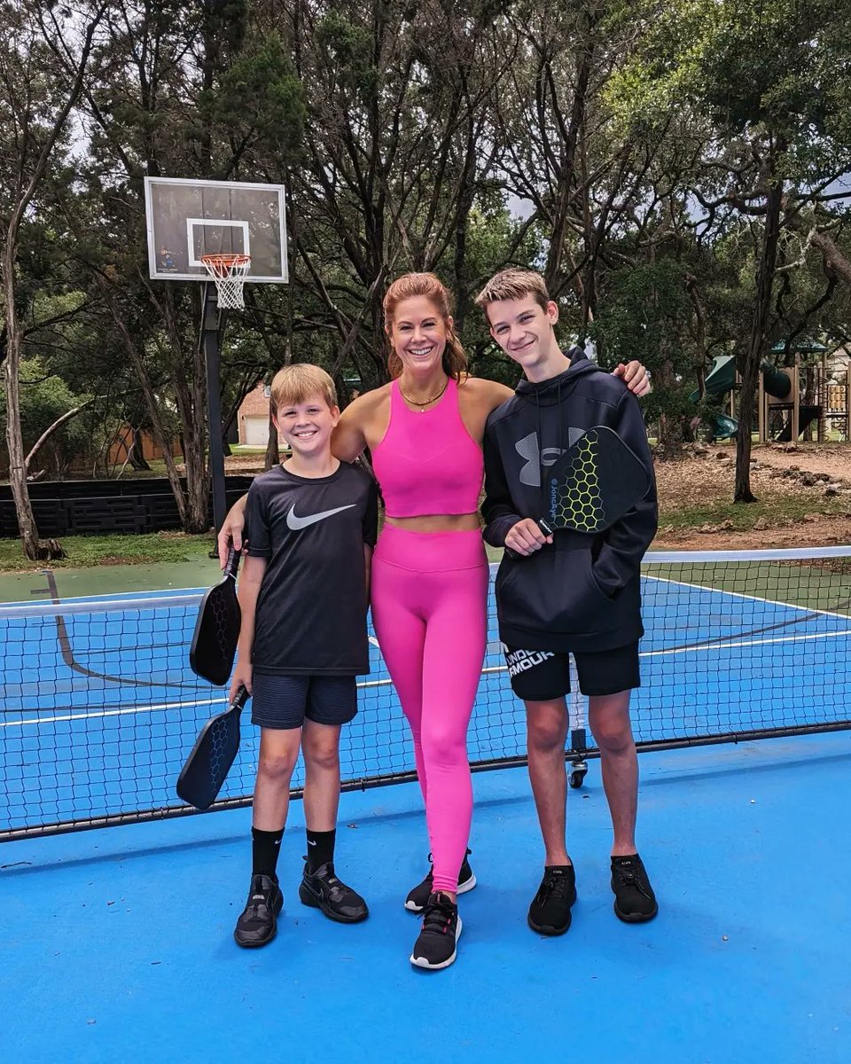 Serving love in pickleball and parenthood – crushing it as a boy mom this Mother's Day! 🏓💪💙 #TeamPixel #GiftFromGoogle #pixel7pro @GooglePixel_US