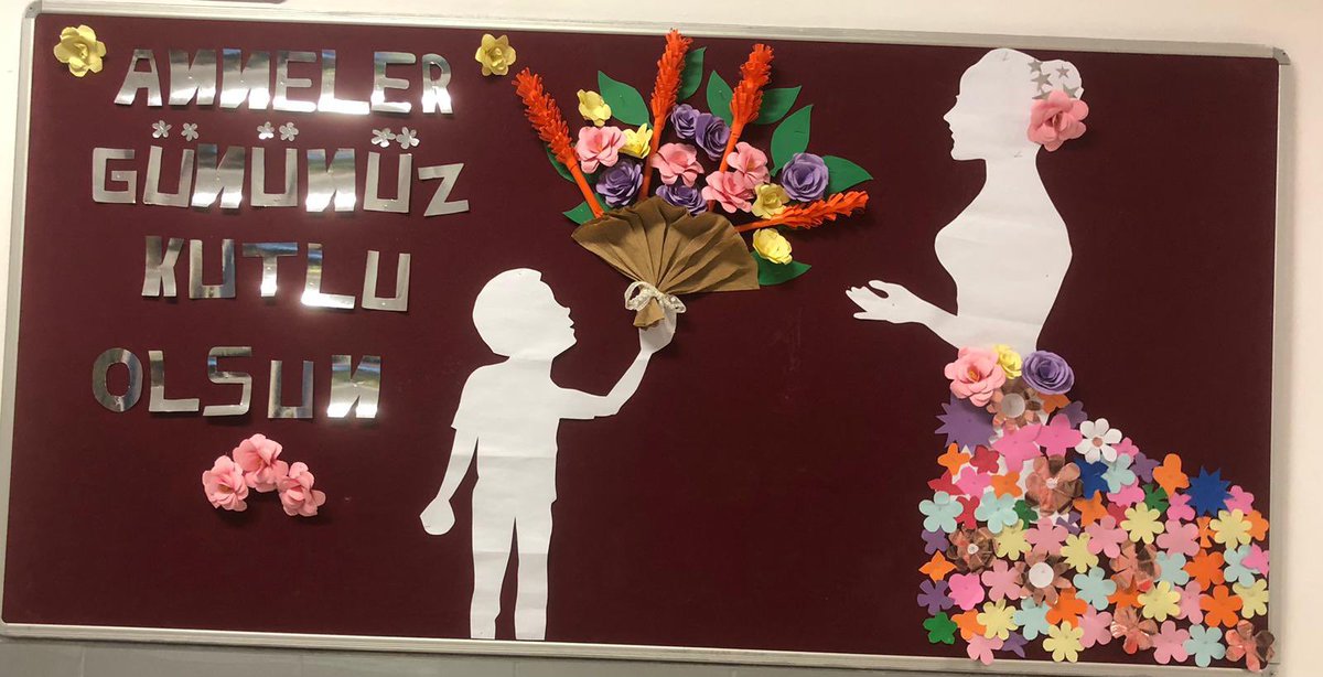 AkifCpal's tweet photo. Her gün sevgisiyle uyandığımız öpüp koklayan annelerin günü kutlu olsun. İmkanı olan sarılsın♥️ https://t.co/qdnplE2ziw