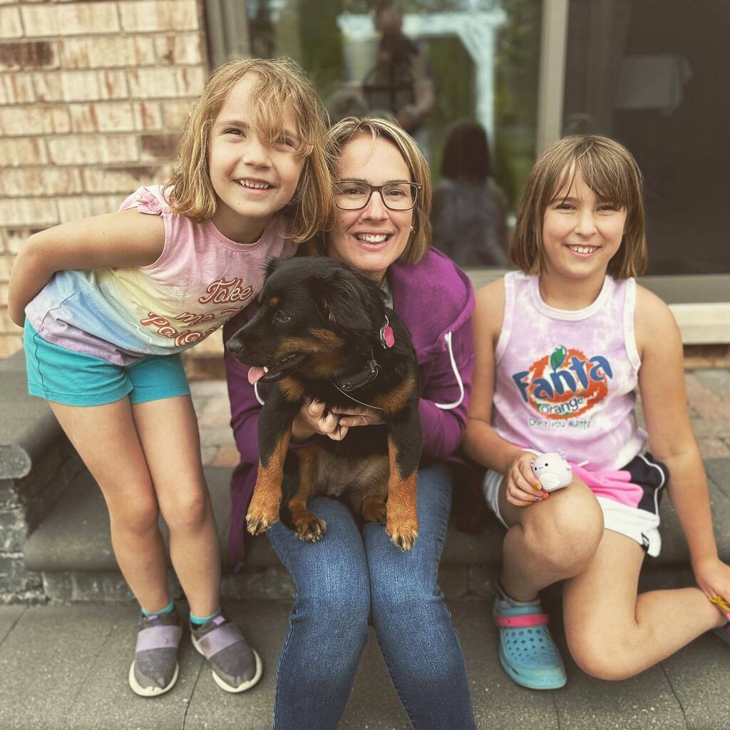 Happy Mothers Day to all you moms out there. Thanks for keeping us all going. And a special thanks to Keri Marshall for being the best mom ever to our girls. Also happy Mother’s Day to Carol Henderson too. Cheers! instagr.am/p/CsPZ-fCP4y3/