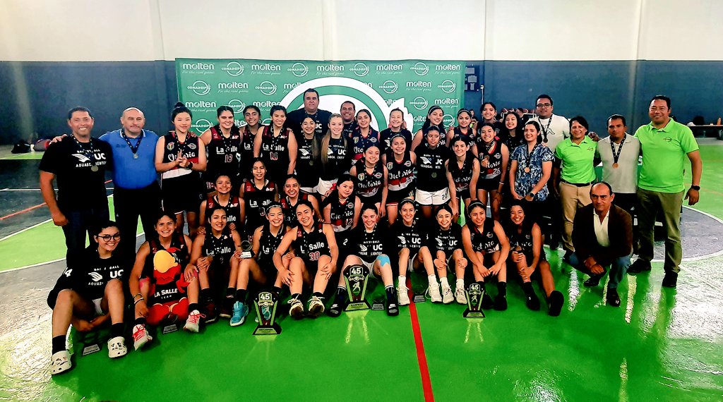 CONADEIPmx's tweet photo. 🏆🏀 Pódium del Campeonato Nacional de Basquetbol de 1.ª Fuerza Femenil 2023:
🥇 @ucuauhtemocags
🥈 @LaSalle_MX
🥉 Colegio Victoria
#BasquetbolCONADEIP https://t.co/VaaQWfcXcb