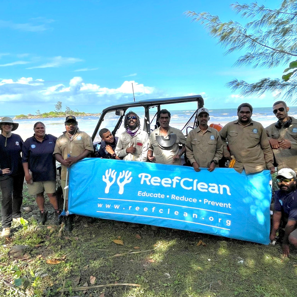 TangaroaBlue's tweet photo. A huge thank you to the GMY Rangers for another successful clean-up at Ganyjira Beach.

We managed to remove approximately 50kg of debris from the area, tracing some debris back to China, Singapore, and Fiji! 

#MarineDebris #ReefClean #ReefTrust https://t.co/GTdb4q1C9d
