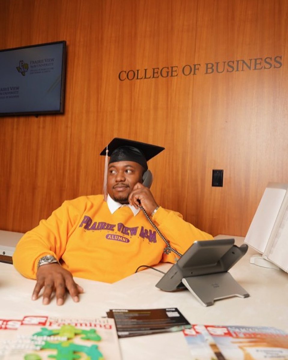 B.L.A.C.K. tweet media