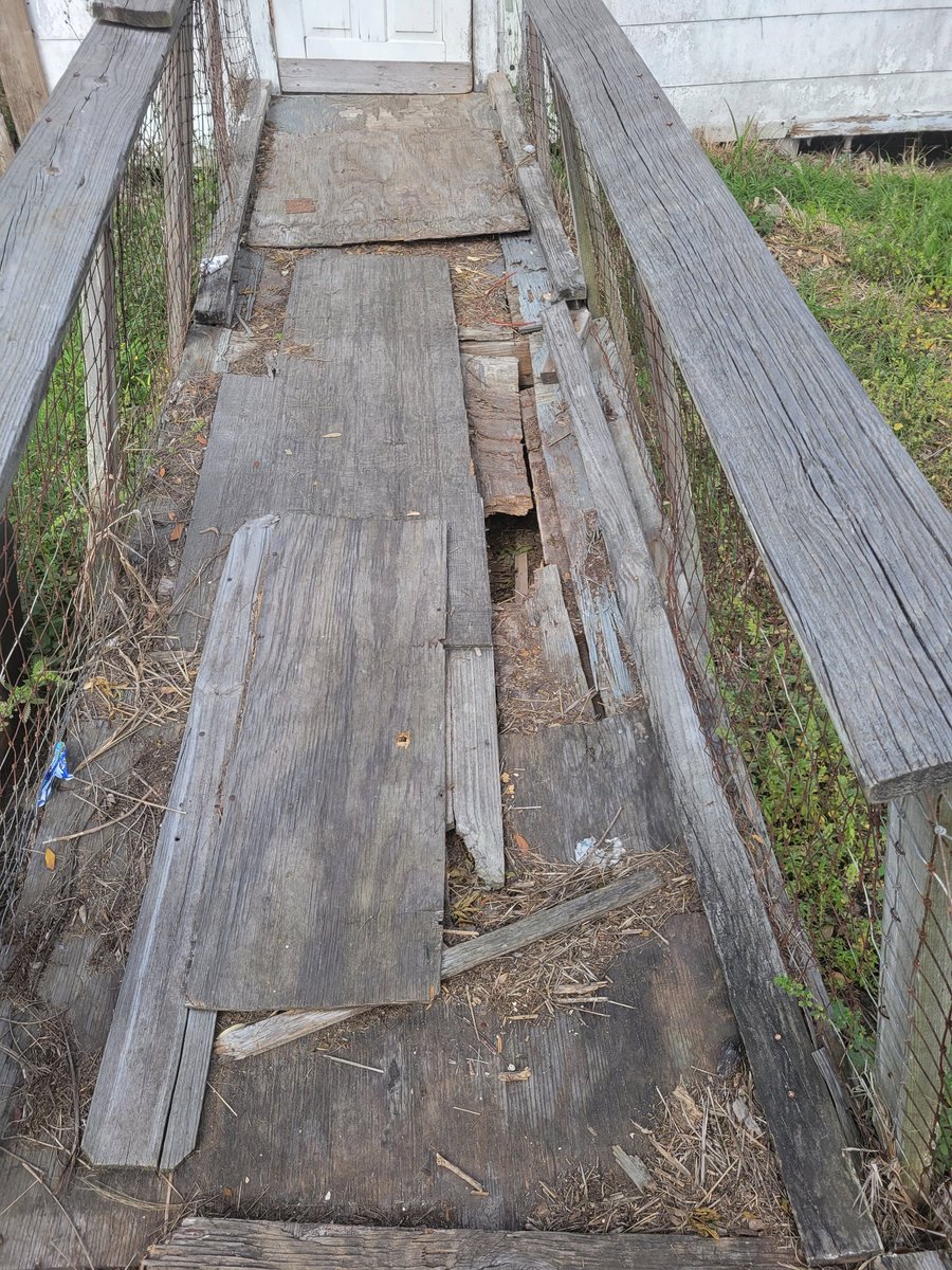 @fema This is your periodic reminder that my wheelchair ramp is almost beyond repair, because a @FEMARegion6 inspector lied and said I had no damage from #HurricaneHarvey. It's dangerous because I use a rollator.