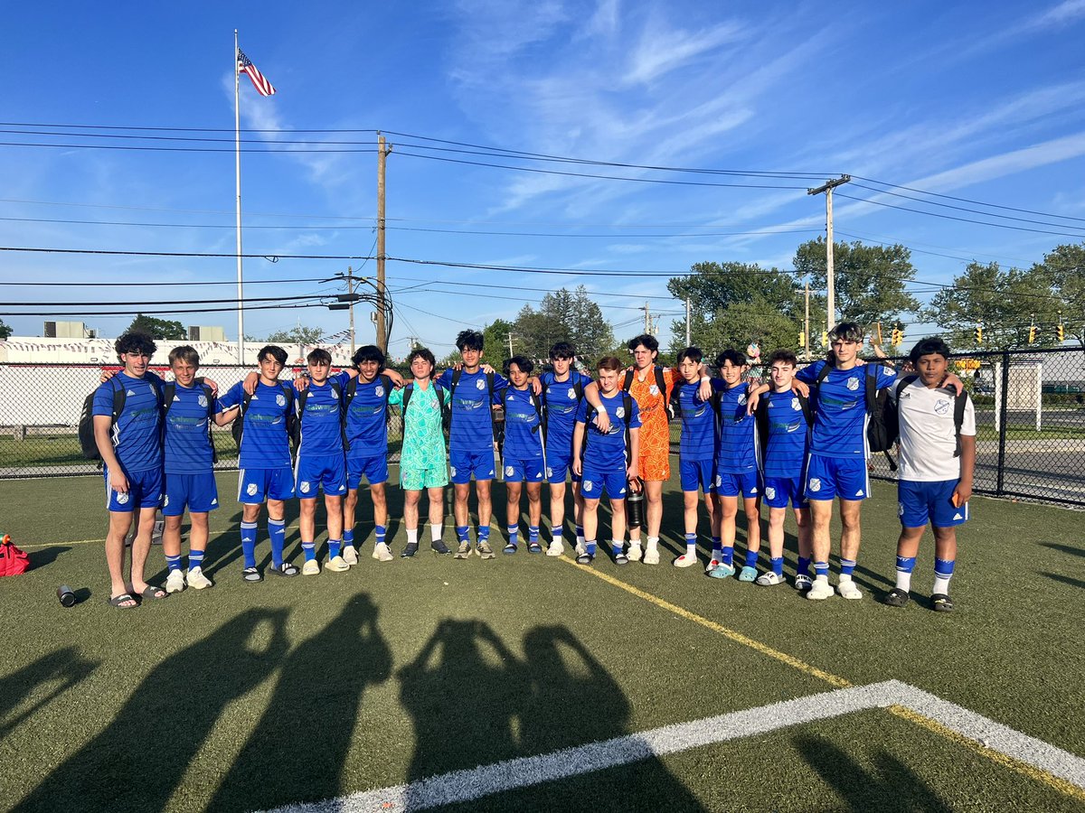 ParisDJon's tweet photo. Another big win for @JaceDJon and the boys winning their NY State Cup semi finals game in overtime. #cleansheetweekend #gottschee https://t.co/YnvLz9Vnu8