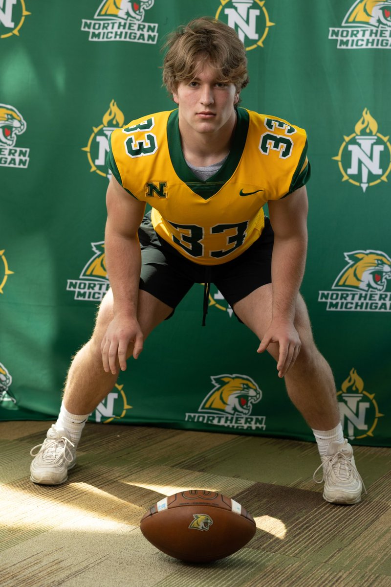 SitzCarter's tweet photo. Amazing visit at NMU! Thank you @Coach_Saterstad for the invite! @CoachDuFrane @NMU_CoachRich https://t.co/rTQf8tlJ5Z