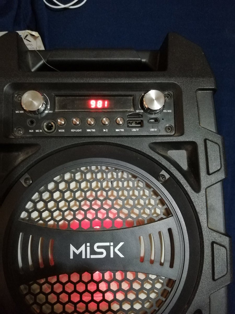 <a href="/genesis981fm/">GÉNESIS 98.1 FM</a> Tarde de bocina a todo volumen!!! Cc <a href="/alexlopezfm/">Alex López</a>