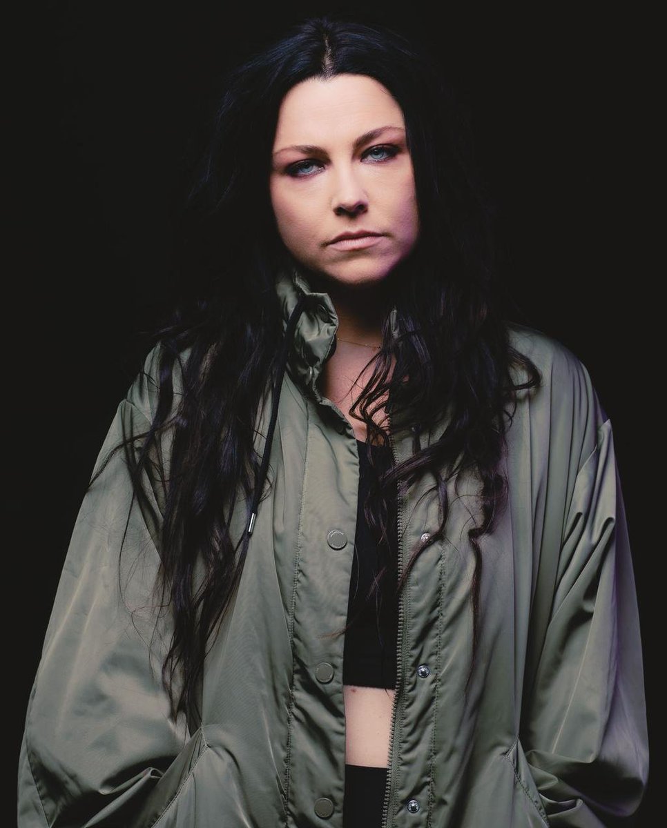 rox-on-twitter-the-villan-the-real-villan