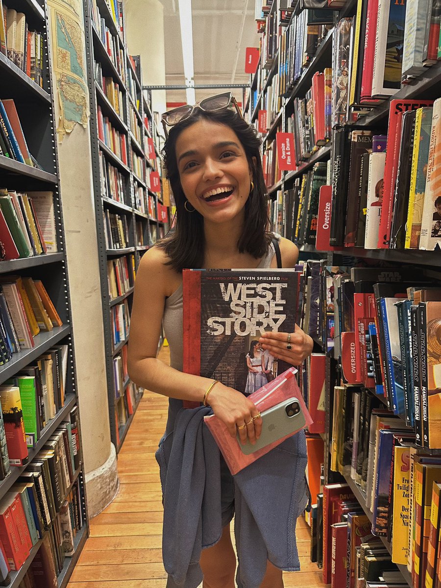 rachel zegler (she/her/hers) tweet media