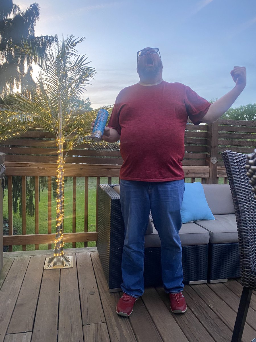 #FloridaMan <a href="/ElNiceoGuyo/">Josh</a>