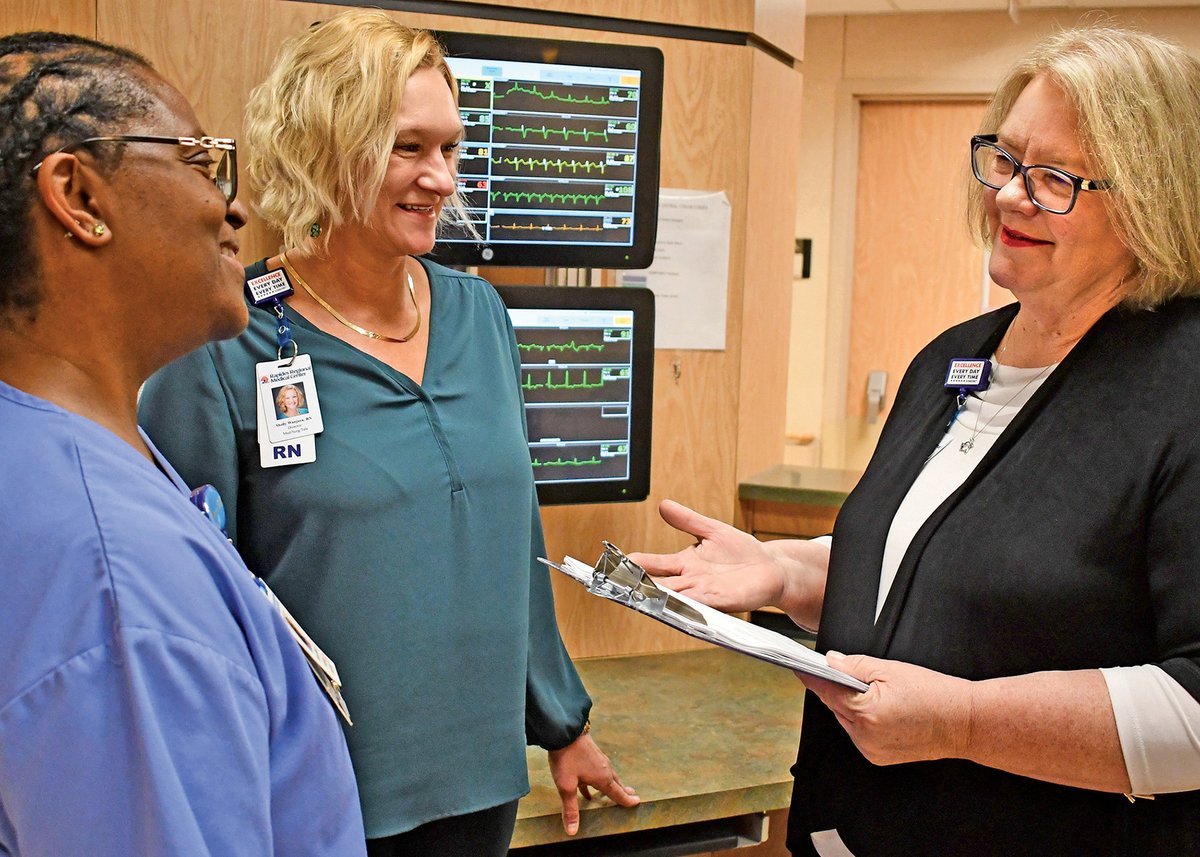Many of the 450 nurses @LSUAlexandria alumna Barbara Griffin oversees @RapidesRegional (and previously @ololhealth) are also LSUA alumni, including Karen Blade and Shelly Wanjura. Griffin’s key to innovation? “Education.”
lsu.edu/working-for-lo…
#LSUWorks #ScholarshipFirst