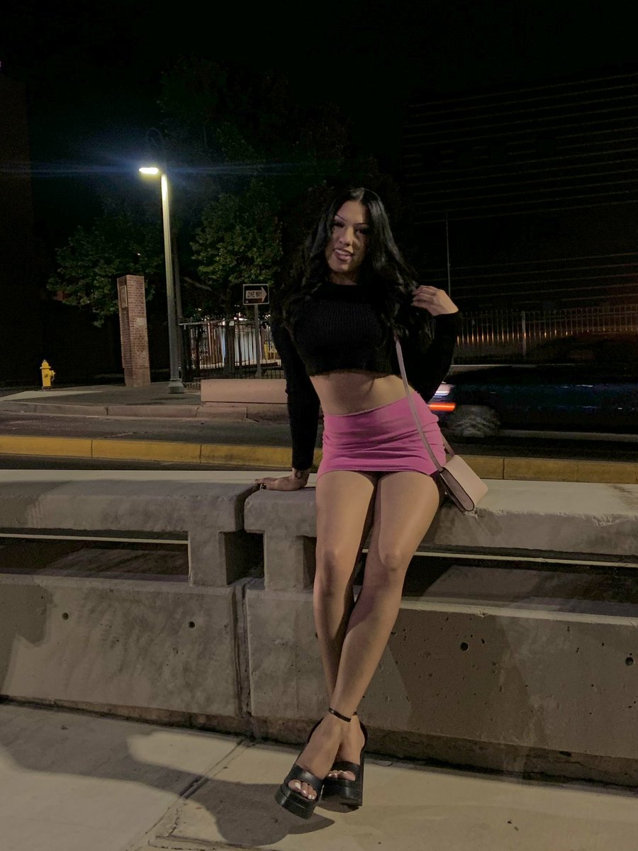 Mxriah__'s tweet photo. I love Saturday nights 🤭 https://t.co/40HKTxt1XR