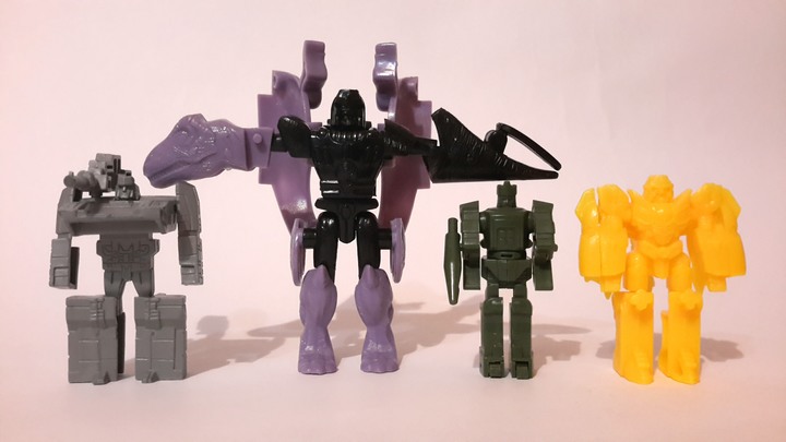 genyenchen's tweet photo. #メガトロン
#メガストーム
#ガルバトロン
#Megatron
#Megastorm
#Galvatron
#kabayatransformers #transformerstoys #transformerschoco #beastwarstoys https://t.co/ZzdJPhnfph