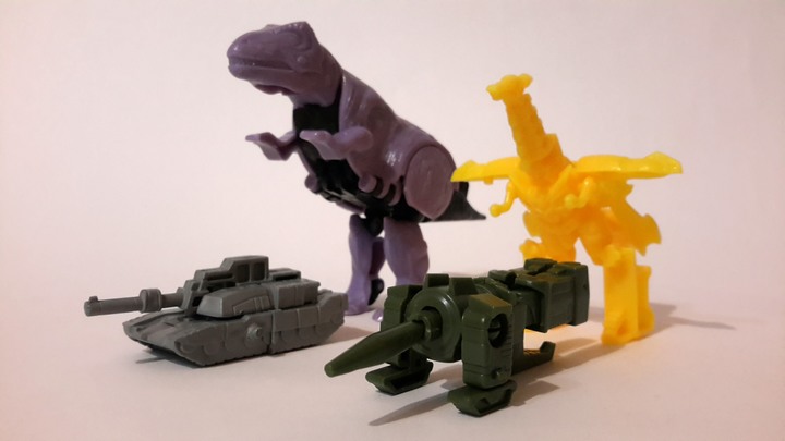 genyenchen's tweet photo. #メガトロン
#メガストーム
#ガルバトロン
#Megatron
#Megastorm
#Galvatron
#kabayatransformers #transformerstoys #transformerschoco #beastwarstoys https://t.co/ZzdJPhnfph