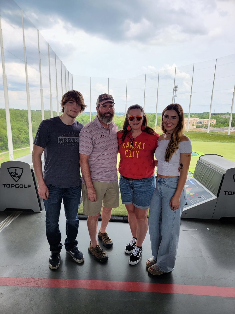 Happygear73's tweet photo. @NWSL @PatrickMahomes @thekccurrent @BrittanyLynne Top Golf ⛳️ then 
KC Current!! ⚽️ 
Suppppeeer Day. 💗 https://t.co/Coya08OERo