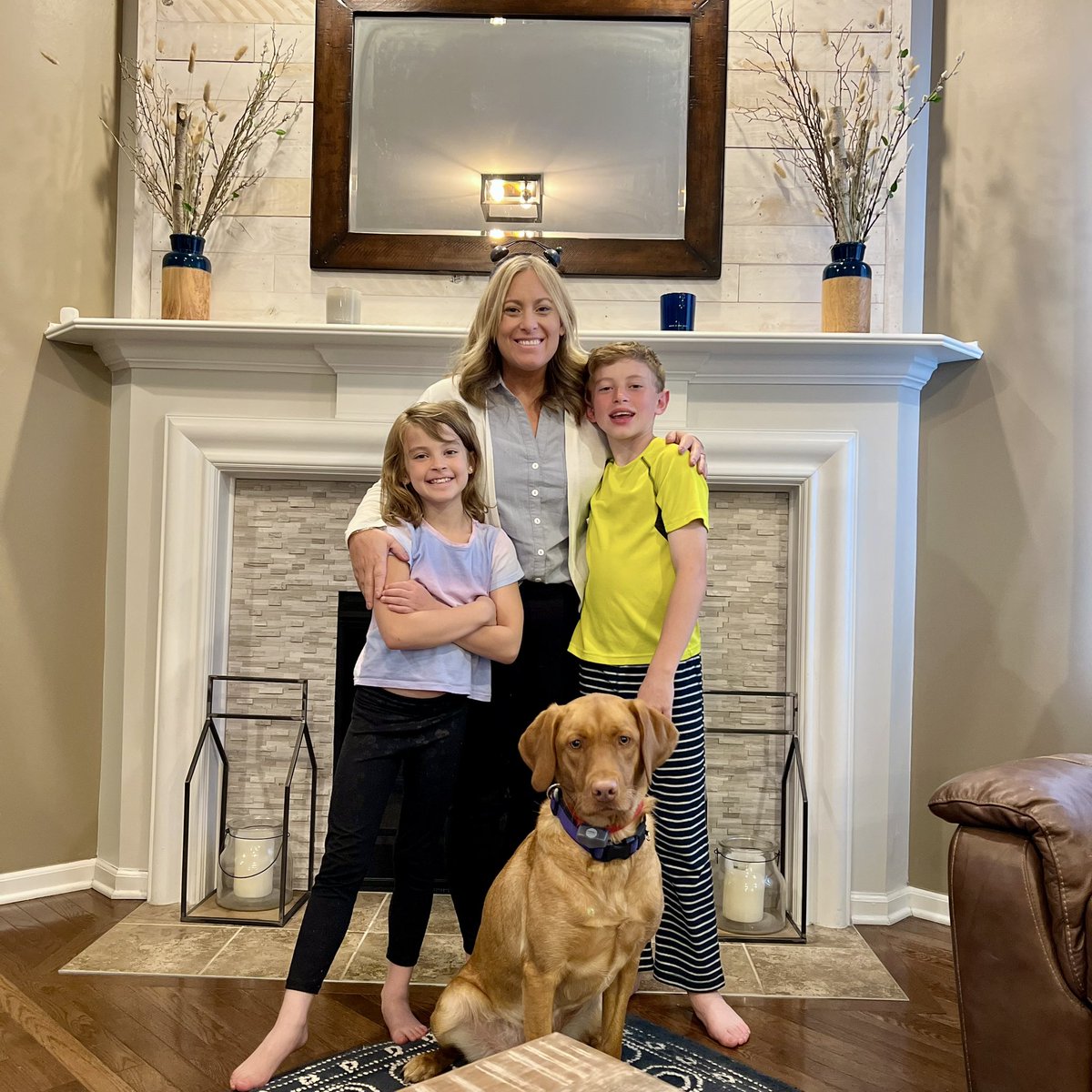 CoachRobBeam's tweet photo. Happy Mother’s Day to an amazing woman, wife, and mom.  Thank you for everything you do for our family.  We are blessed to have you in our lives!  I love you, Maria. https://t.co/SLlINRJIU4