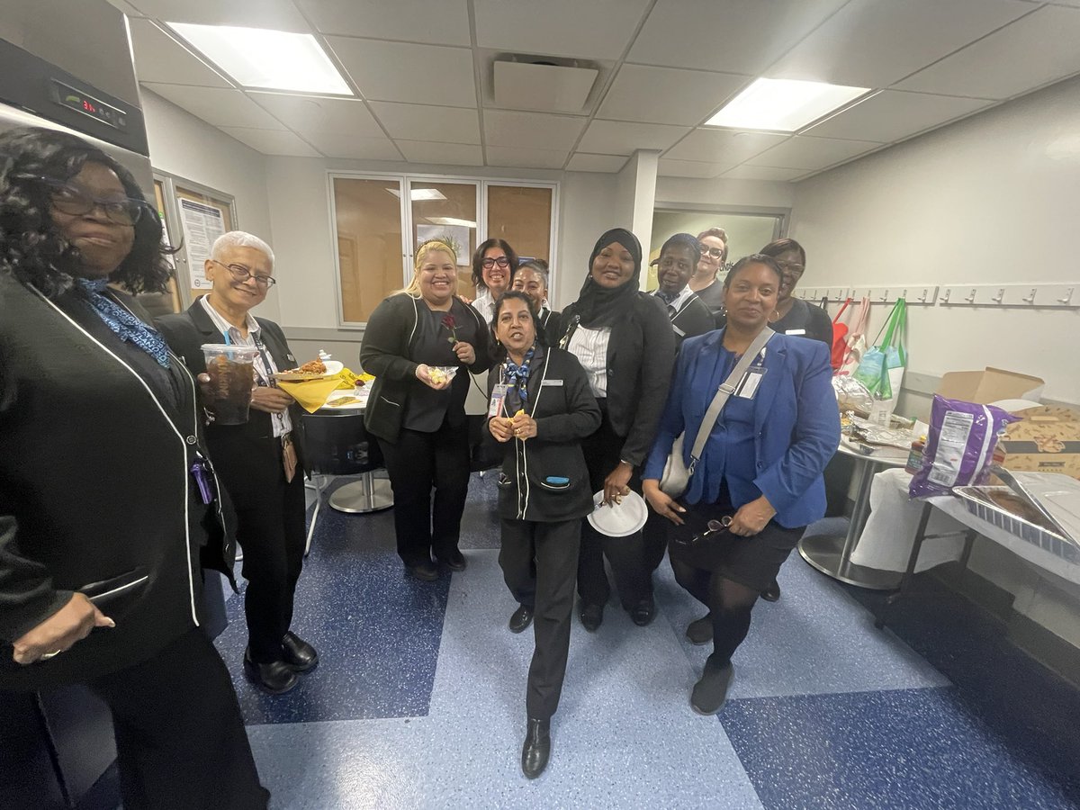 Phillunited's tweet photo. Celebrating the most amazing Mothers on this planet with Roses, Cookies &amp; plenty of food. 🌹💐🌹
 #HappyMotherDay #UnitedEWR #EWR #UNITED https://t.co/IJOnLheTx7