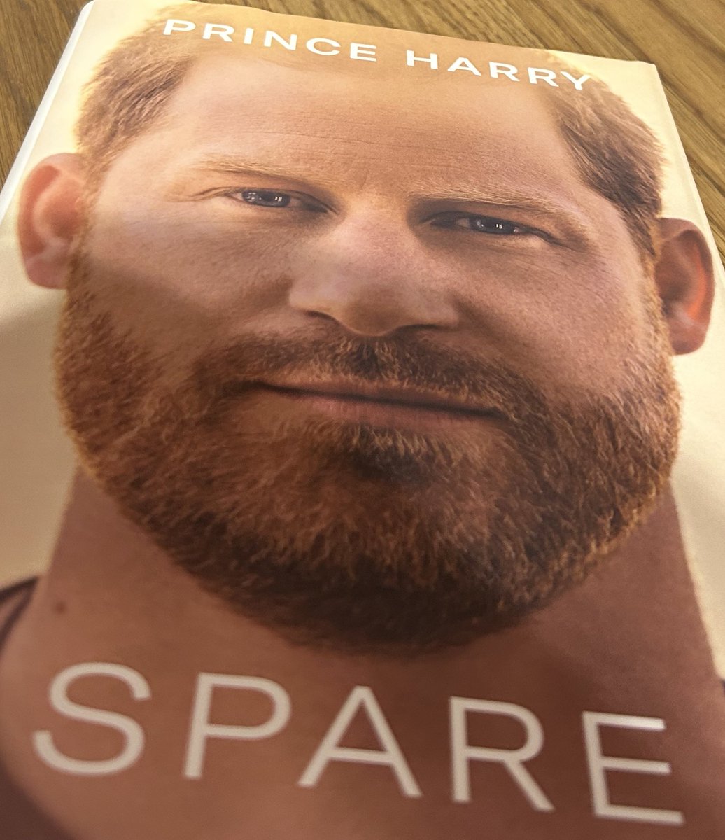 onealmonds's tweet photo. todays read! just kidding i do not know how to read or what means book https://t.co/Tc4F4Q9E5H