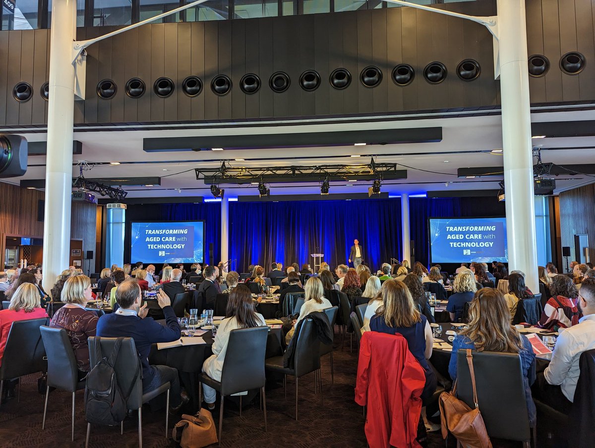 The amazing <a href="/rossdawson/">Ross Dawson</a> at <a href="/ariia_org/">ARIIA</a> invites us to shift the question from What can technology do? To What is the potential of our humanity amplified by technology??"
#ParadigmShift 
#ariiaconference2023