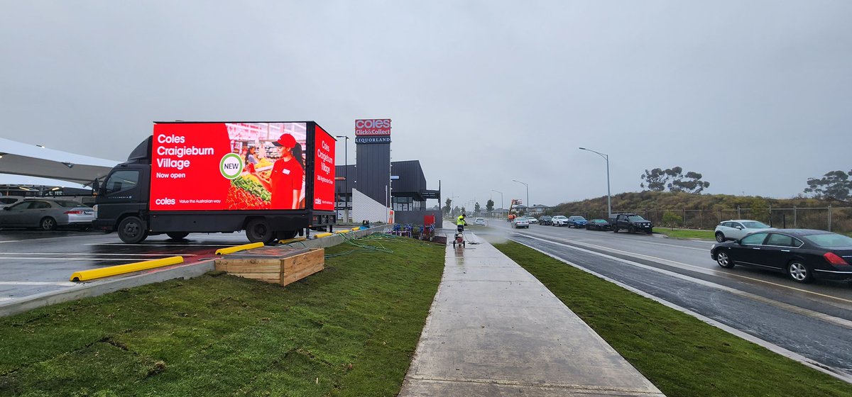 HypedMedia's tweet photo. @colessupermarkets Craigieburn Village Now Open

#coles #colescraigieburn #craigieburnvillage #omd #ooh #dooh #advertising #hypedmedia #outdooradvertising #marketing #digitaloutdooradvertising #billboardtruck #largescreen #led #ledtruck https://t.co/W7BnW4YG66