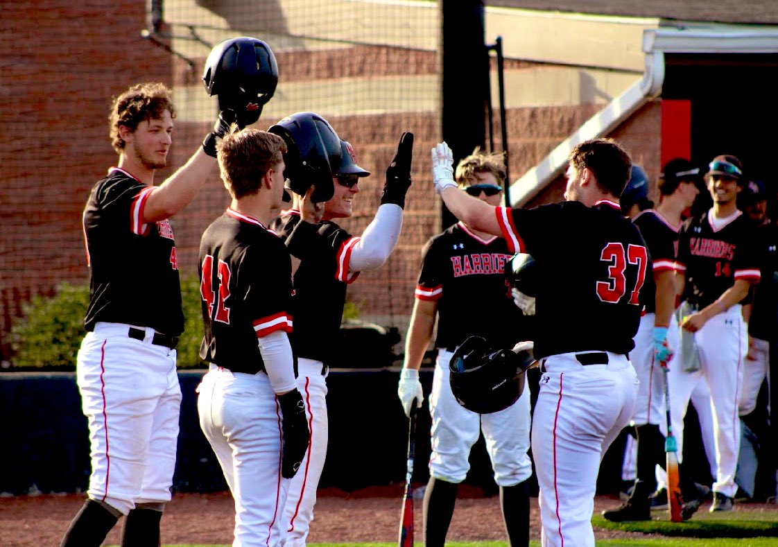 TheReportOhio's tweet photo. Top-ranked Miami Hamilton baseball ready for World Series https://t.co/es8xzAGUDx https://t.co/5453zXnICR