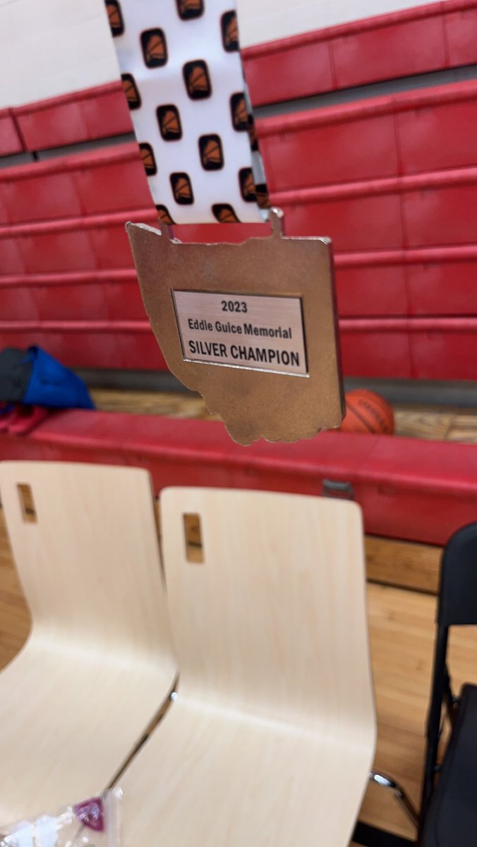 Brook3Dizzy's tweet image. Not 1 but 2 buzzer beaters on this beautiful championship Mother’s Day weekend as we ended our aau spring session with as silver champion of Eddie guice amazing group we’ve work our butts of for this moment and couldn’t be more proud of my guys today