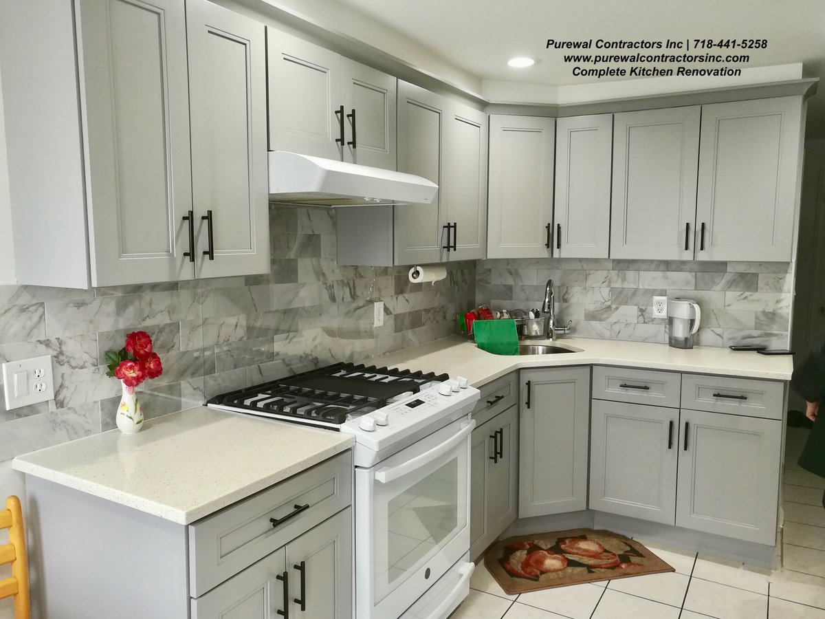 Gray Cabinets >>>>>

#graycabinets #gray #cabinets #kitchencabinets #contractors #kitchenremodelingbrooklyn #kitchenremodelingbronx #nyc