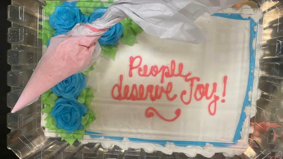BecauseMiami's tweet photo. This story about a @Publix bakery refusing to write "Trans people deserve joy" on a cake reminds us of the time they censored "Summa Cum Laude" on a graduation cake to "Summa --- Laude" #BecauseFlorida https://t.co/E0lAf9KVUN https://t.co/K6SWP7LGvk