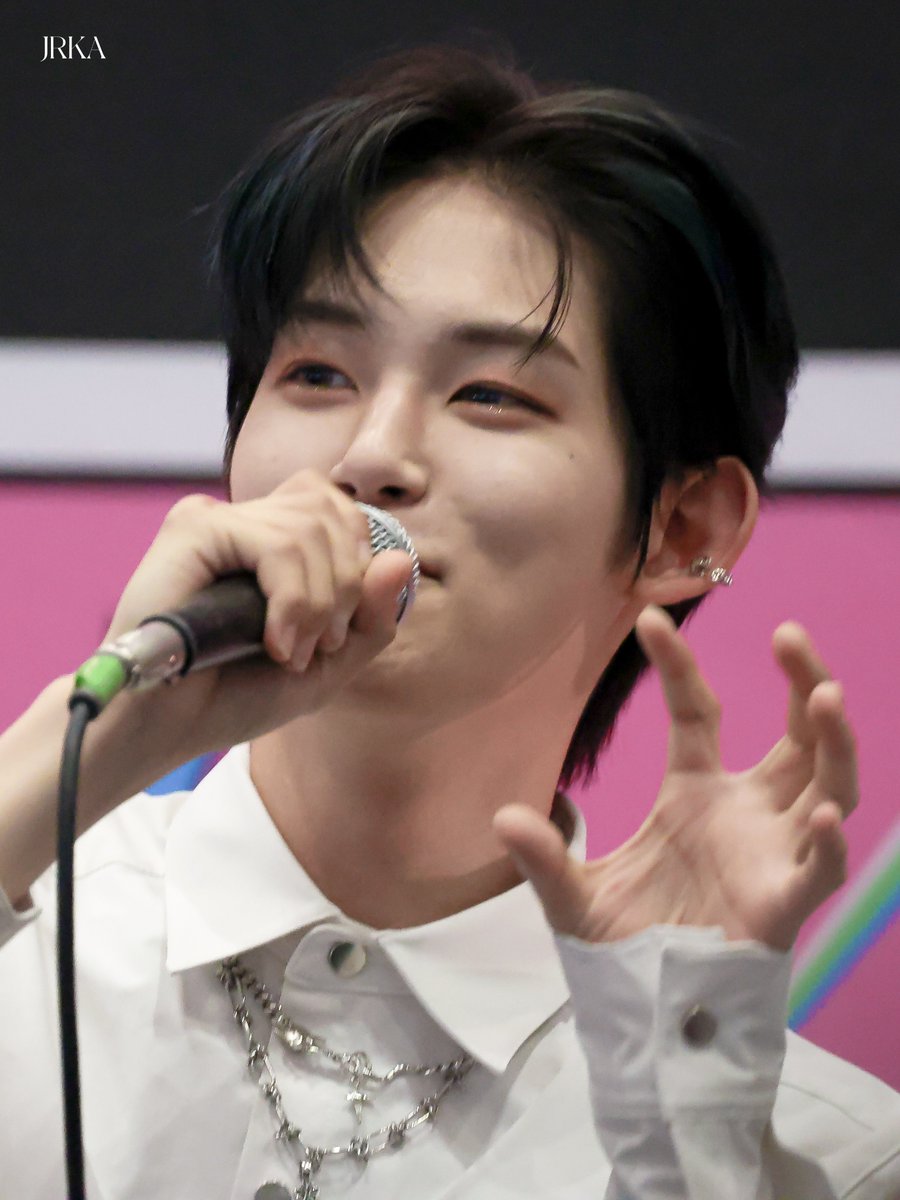 _jrka_'s tweet photo. 230513 KCON JAPAN ꒰∪´ɞ̴̶̷ ·̫ ɞ̴̶̷ ꒱⭐️

#NINEi #나인아이 #서원 #ソウォン #KCON2023JAPAN https://t.co/5Pc5LNnH4V