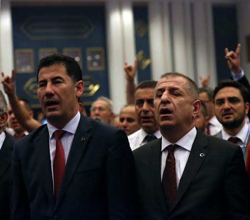 HDP'yi devreden çıkarıp, kilit parti oldular.

Seçimin kaderi Ümit Özdağ ve Sinan Oğan'da!