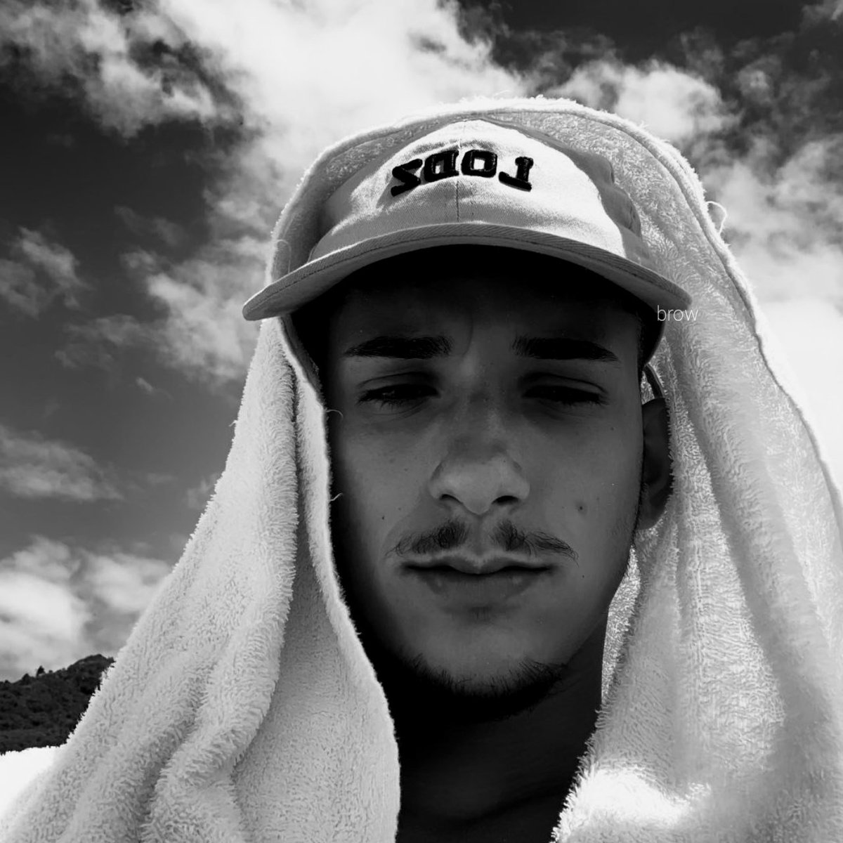 _browFf's tweet image. 