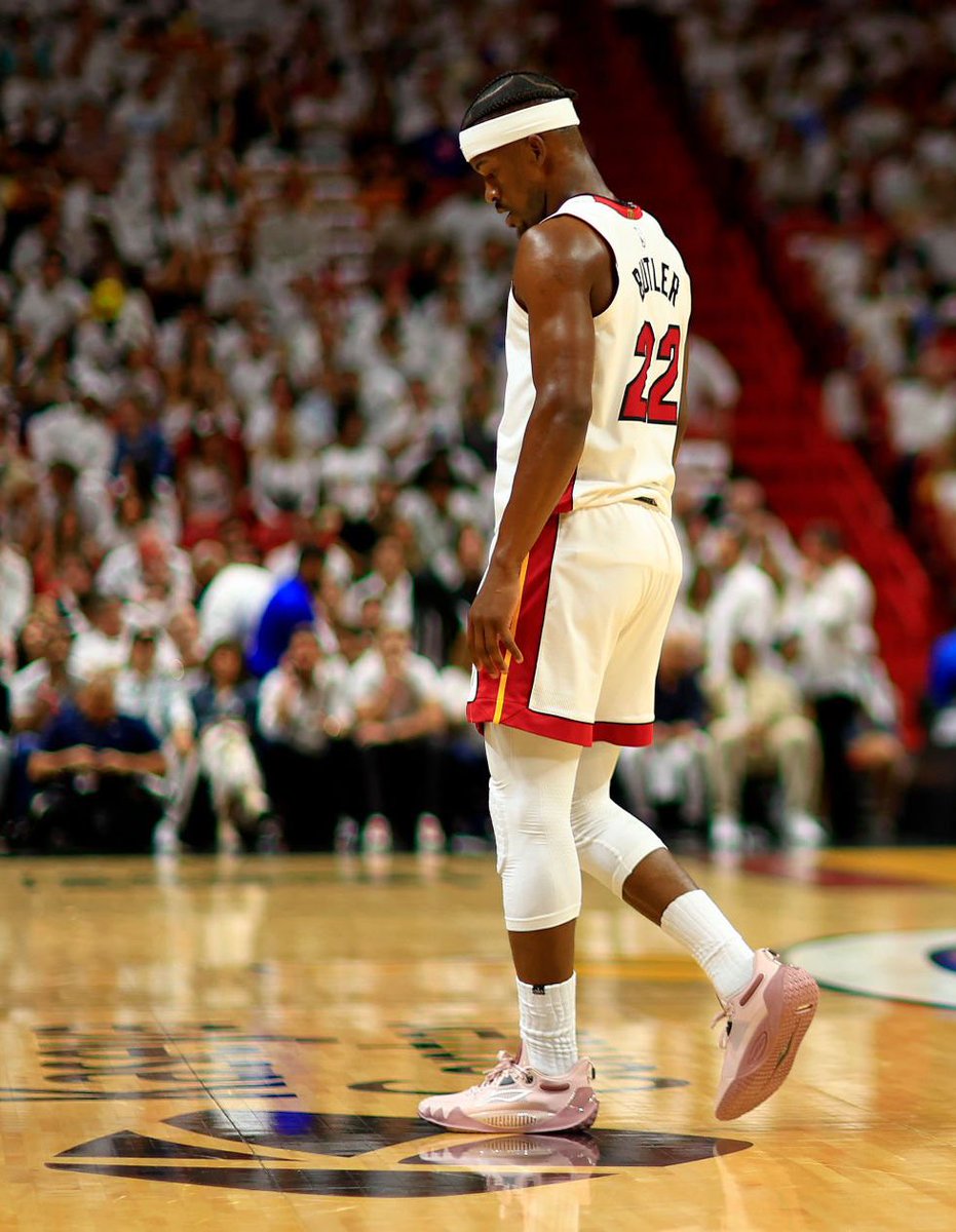 TheDunkCentral's tweet photo. Conference Finals since Jimmy Butler joined Miami: 

Heat: 3 
Sixers: 0 
Timberwolves: 0 
Bulls: 0 

(Via @5ReasonsSports ) https://t.co/S3V33xqTlD