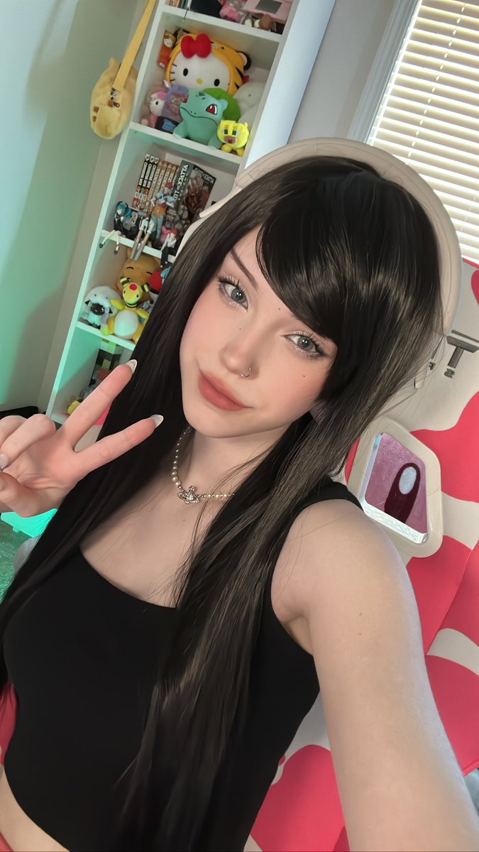 BreesKnees on Twitter: "IM LIVE! Mama knees is here to say hi for Mother’s Day and then playing