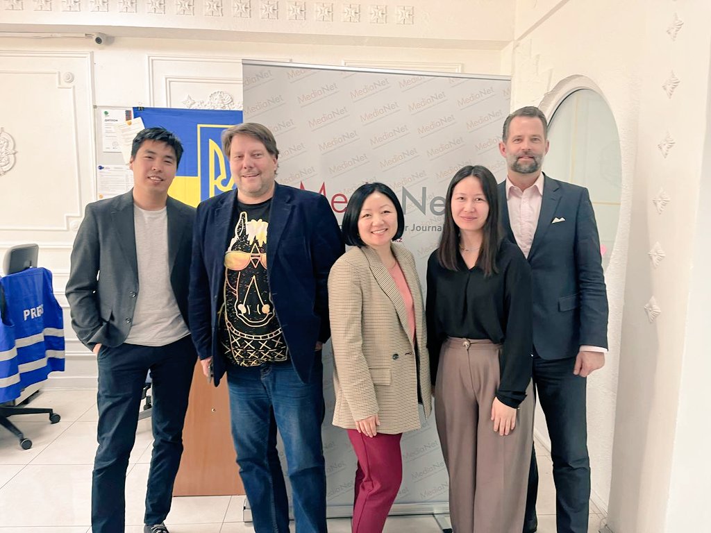 alan_hamson's tweet photo. Canada is an active supporter of independent journalism and media freedom in Central Asia and around the world. I was happy to meet in Almaty with @MediaNet_kz and with journalist Dinara Yegeubayeva, on World Press Freedom Day earlier this month. https://t.co/pDkq6V31bZ