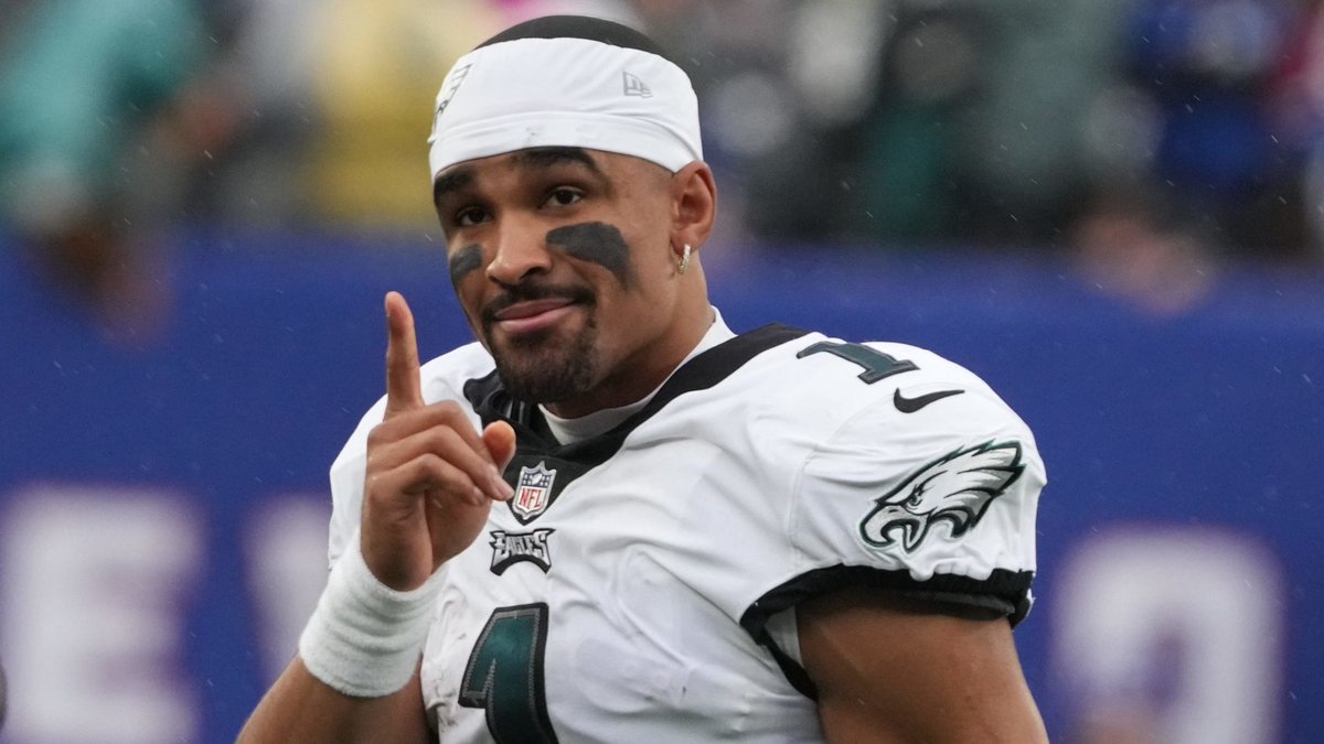 OTR2Victory's tweet image. Anyone else ready for Eagles football?