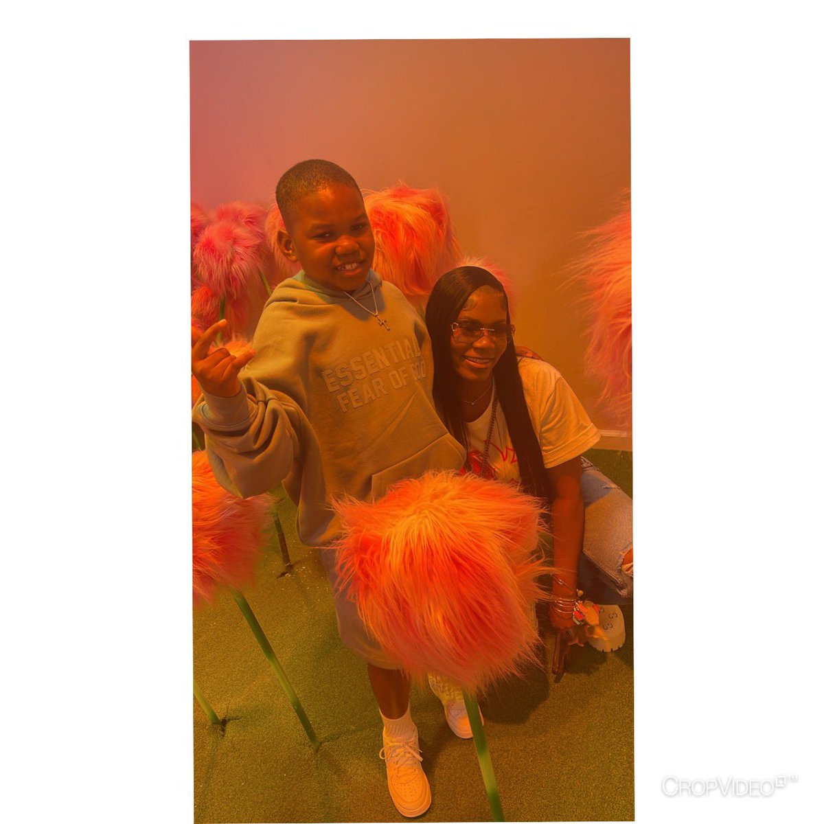 10v1___'s tweet photo. Not a REGULAR mom, I’m a COOL mom👩‍👦💙🫶🏽 https://t.co/C17Qaj53ni