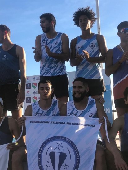 webfamok's tweet photo. FAM SUMÓ 20 MEDALLAS EN LA CLAUSURA DEL NACIONAL DE MAYORES

En la jornada del domingo los atletas metropolitanos conquistaron 10 doradas, 3 plateadas y 7 de bronce. Y encabezo la tabla de puntajes y el medallero con un total de 41 preseas (19,9,15)

https://t.co/tW0lzehx36 https://t.co/DabPtEQnyz
