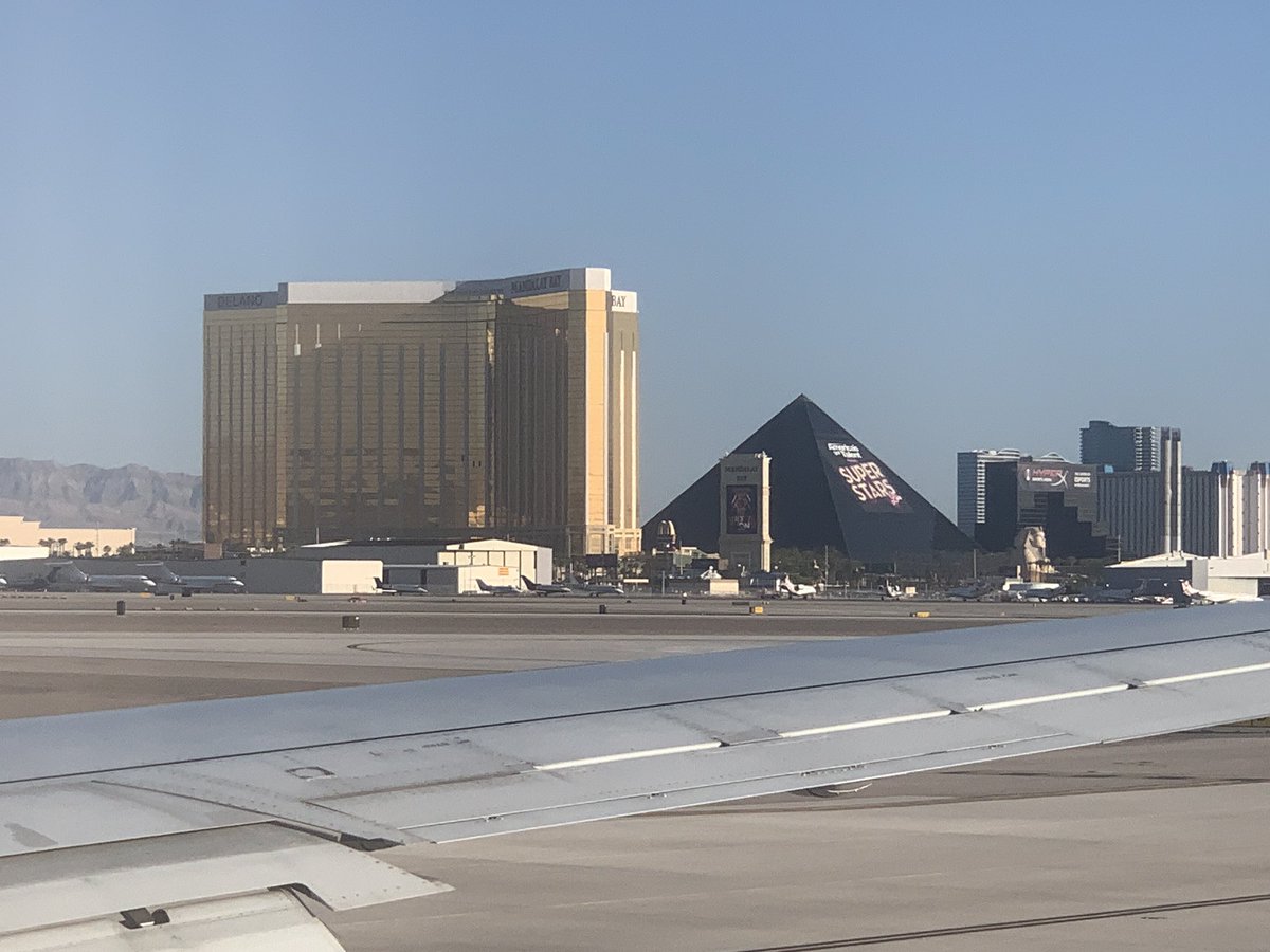 DocKevinElder's tweet image. No #RunData for me this year, so even without @cheeky_chappie here I won’t be in the top 10, or even the top half I suspect!  Can’t wait to see the #Vizzes for this data! #TeamBrittany I have the towel to prove it! So long Mandalay Bay &amp;amp; The Luxor 91,283 steps 43+ miles = #Tired