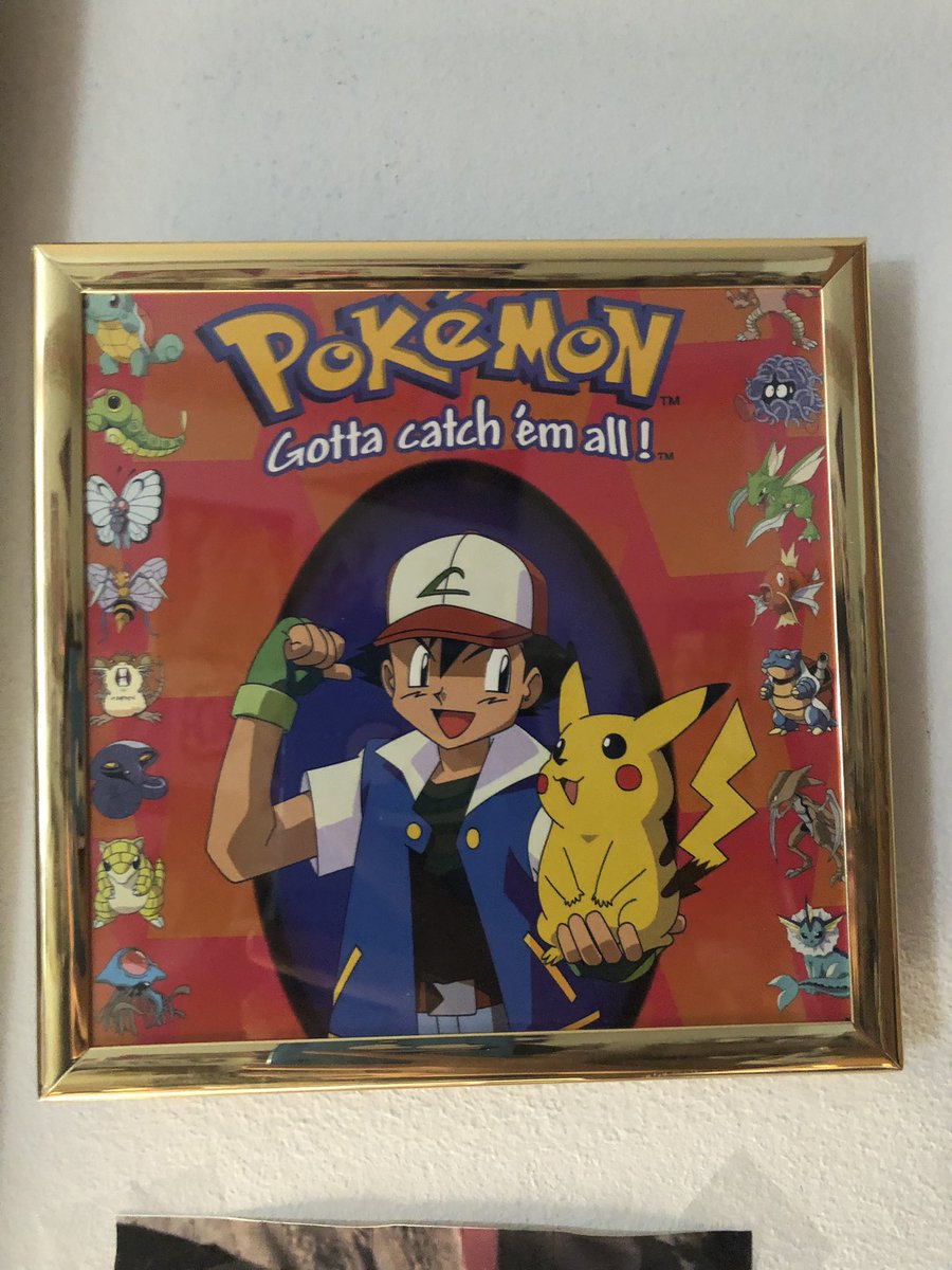 @TheVeronicaT @MCMComicCon @RachaelLillis @eric_stuart @DanGreenVoices @renarockss @ExCeLLondon See this a pic of Ash and Pikachu his original outfit!