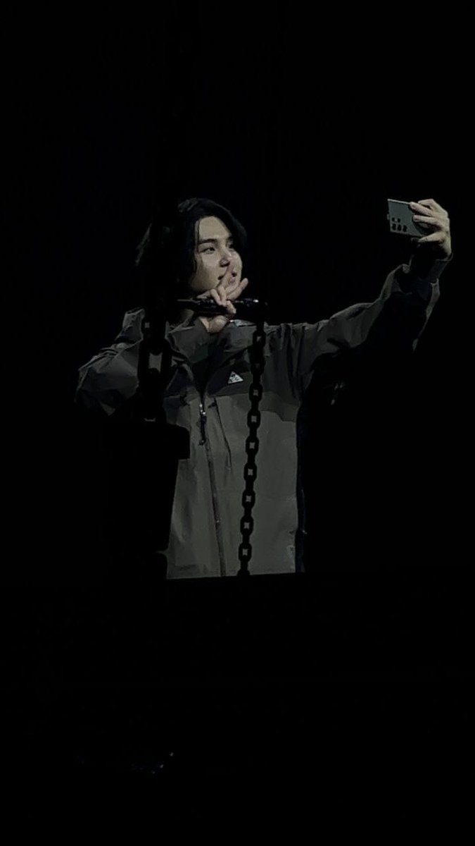 glossminie_'s tweet photo. Necesitamos estas fotos!!! 🛐🕯️

#AgustD_SUGA_Tour 
AGUSTD TOUR DAY 9
#AgustD_SUGA_Tour_in_LA_D3 https://t.co/ZMraKQCkv0