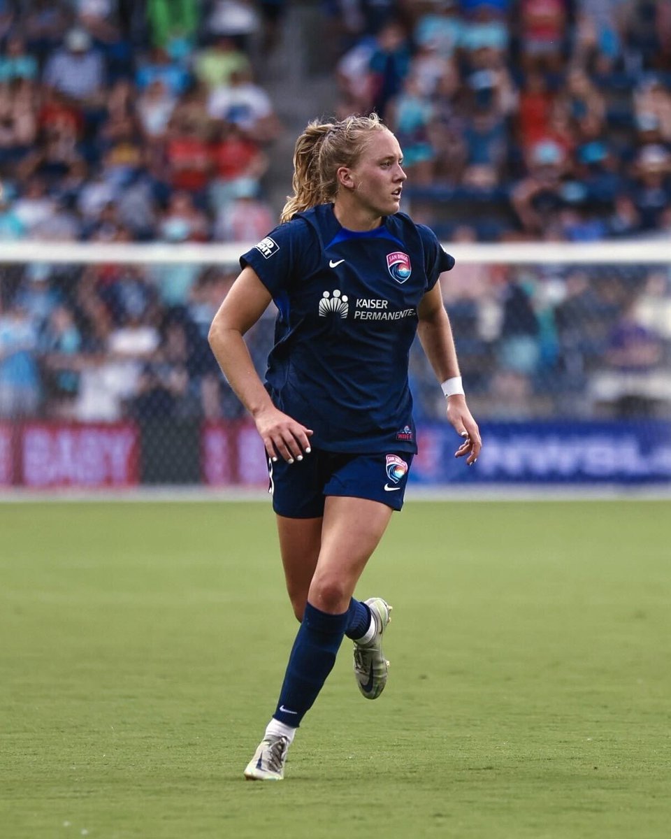 sandiegowavefc's tweet photo. first @NWSL start for our hometown kid! 🌊 https://t.co/NY04T685Jg