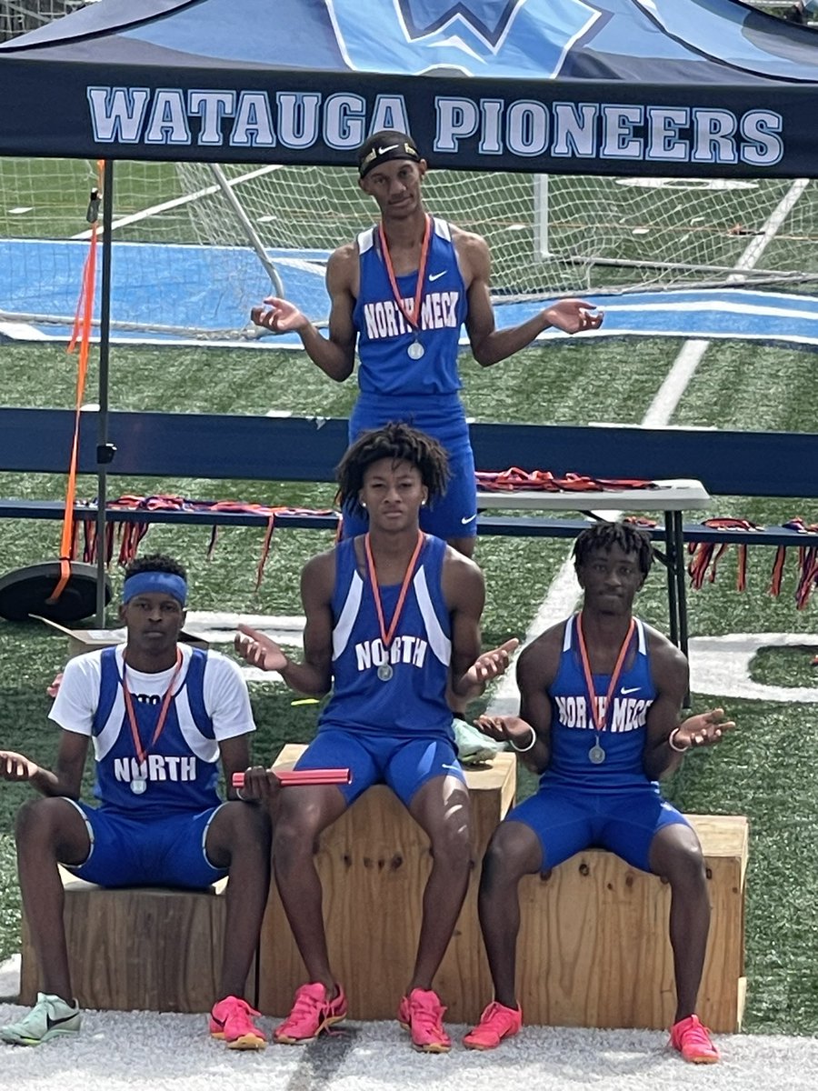 KhalilJPrice24's tweet photo. Had a great weekend at the NCSHAA 4A Regional Championships , finished ranked..

1st -400m 48.69 (PR)
2nd- 4X2 Relay 1:27.94(PR)
7th- 4x4 Relay  3:29.23 (PR)

On to States ! 

@NCRunners @NM_Vikings @NorthMeckFB @SpeedF1rst @blackmansachs @CLEATS704 https://t.co/bRKhGLdLdD