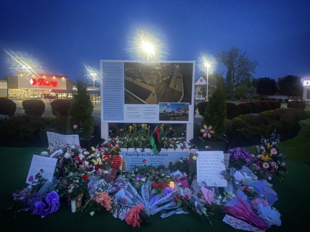 Remembering the 10 lives we lost one year ago today …. #weWillalwaysremember 
#neverForget 
#Buffalo10 #saytheirnames 

Roberta Drury
Heyward Patterson
Ruth Whitfield 
Aaron Salter 
Celestine Chaney
Pearl Young 
Andre MacNeil 
Geraldine Talley 
Margus Morrison 
Katherine Massey