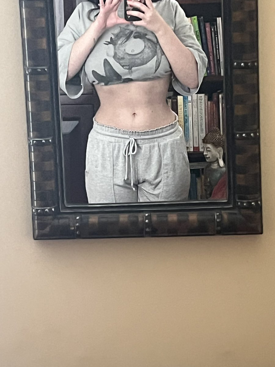 sienascorp's tweet photo. 158 lbs to 117 lbs 🤭 first pic is from january https://t.co/tdA9WIM2pg