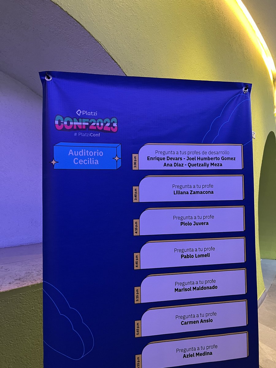 coding_byanna's tweet image. Muy contenta de haber participado en #platziConf 💚 si duda fue una experiencia muy bonita con una gran comunidad! Gracias ✨